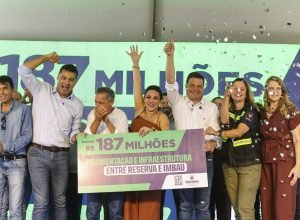 governo-do-parana-da-ordem-de-servico-para-pavimentacao-da-pr-160-entre-reserva-e-imbau