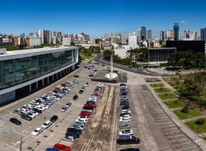parana-investe-no-funcionalismo,-amplia-contratacoes-e-reforca-areas-estrategicas
