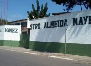 professora-sofre-ferimentos-durante-ataque-a-uma-escola-em-suzano