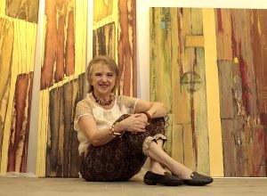 “verticais-horizontes”:-museu-casa-alfredo-andersen-inaugura-exposicao-de-marcia-literio