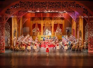 mais-de-15-mil-alunos-e-de-mil-apresentacoes:-escola-de-danca-teatro-guaira-celebra-70-anos