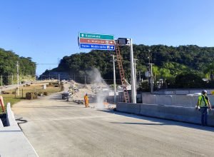 ponte-de-guaratuba-em-reta-final:-comeca-a-instalacao-do-contador-de-ciclistas