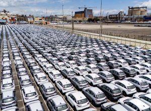 porto-de-paranagua-registra-alta-de-100%-na-movimentacao-de-veiculos-em-marco