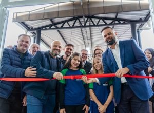 investimento-de-r$-3,5-milhoes:-colegio-de-quitandinha-ganha-refeitorio,-laboratorio-e-quadra-coberta