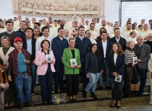 governador-ratinho-junior-participa-da-festa-do-sagrado-coracao-de-jesus-em-londrina