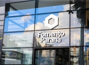 ratinho-junior-sanciona-lei-que-autoriza-captacao-de-us$-50-milhoes-para-micro-e-pequenas-empresas