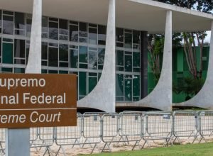 defesa-diz-que-bolsonaro-nao-autorizou-uso-de-video-de-ia-em-convencao