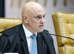 moraes-encaminha-a-fachin-pedido-de-investigacao-contra-mendonca