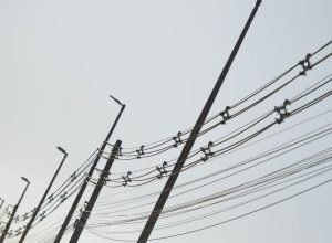 operacao-em-ferros-velhos-quer-reduzir-furto-de-fios-de-cobre-no-rio
