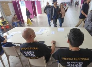 apesar-das-fortes-chuvas,-eleicoes-seguem-tranquilas-em-sao-paulo