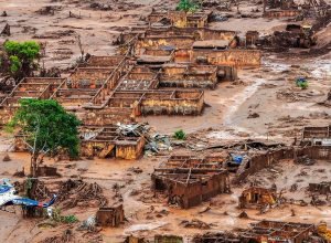 equipes-do-governo-visitam-cidades-afetadas-pelo-desastre-de-mariana