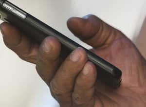 anatel:-nove-em-cada-dez-brasileiros-tem-acesso-a-telefone-celular
