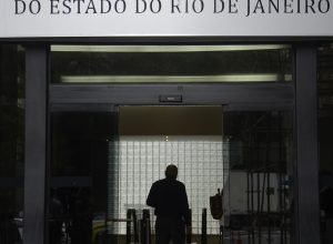 ministerio-publico-do-rio-denuncia-pm-por-tentativa-de-homicidio