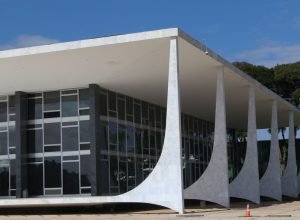 maioria-do-stf-nega-recursos-de-deputados-do-pl-que-viraram-reus