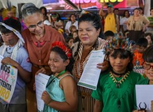 em-brasilia,-criancas-indigenas-pedem-protecao-da-floresta-e-do-futuro