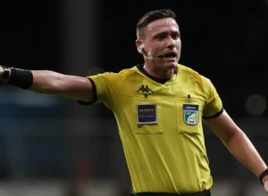 fifa-define-arbitros-e-inclui-cameras-corporais-no-mundial-de-clubes