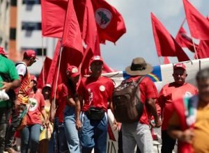 militantes-do-mst-sao-atropelados-durante-ato-no-recife