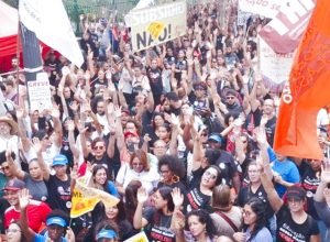 professores-municipais-de-sp-decidem-continuar-greve