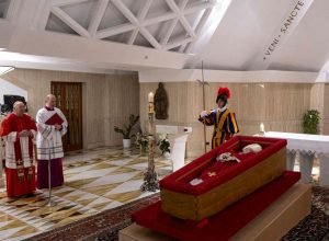 ministros-e-parlamentares-acompanham-lula-na-despedida-do-papa-em-roma