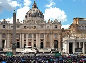 lula-e-comitiva-desembarcam-em-roma-para-funeral-do-papa-francisco