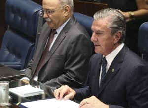 moraes-da-48-horas-para-defesa-informar-estado-de-saude-de-collor