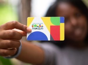 caixa-paga-bolsa-familia-a-beneficiarios-com-nis-de-final-9