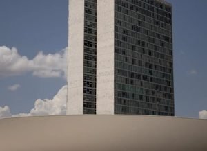 camara-aprova-projeto-que-destina-multas-de-transito-ao-custeio-da-cnh