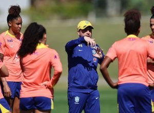 arthur-elias-admite-favoritismo-do-brasil-na-copa-america