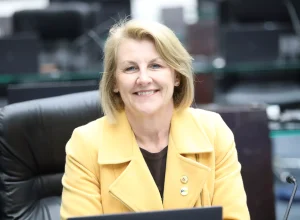 Deputada Secretária Márcia Huçulak (PSD): trabalho pelas pessoas idosas. (Foto: Orlando Kissner/Alep)