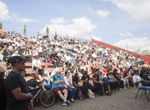 Fringe-reunira-centenas-de-espetaculos-gratuitos-nos-teatros-ruas-pracas-parques-e-espacos-culturias-de-Curitiba-Cred.-Humberto-Araujo