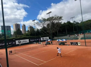 Kauã Gava (esquerda) e Felipe Garla (direita) disputaram a final masculina da 1.ª classe A. Danielle Blaskievicz