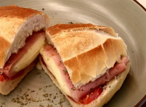 Divulgação/Saint Claire Saint Claire levará ao festival pratos com preparos artesanais e valorização dos ingredientes.