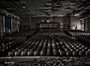 Exposição "Labirinto" em cartaz na CAIXA Cultural Curitiba - Cred André Severo