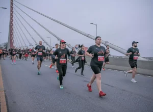Prova de 5 km, da Associação Pro Correr de Incentivo ao Esporte em parceria com a Global Vita Sports, é marcada por superação de atletas em retomada do evento após cinco anos de hiato - Fotos: Lincoln Schindler/Foco Radical/Run The Pink